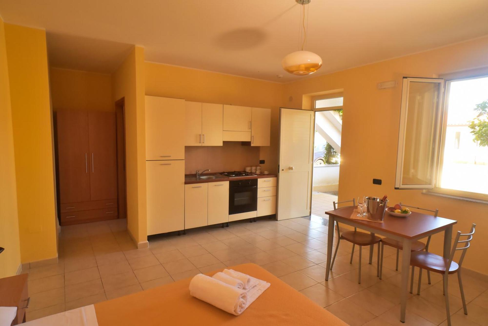 Medimare Residence Club Патті Екстер'єр фото